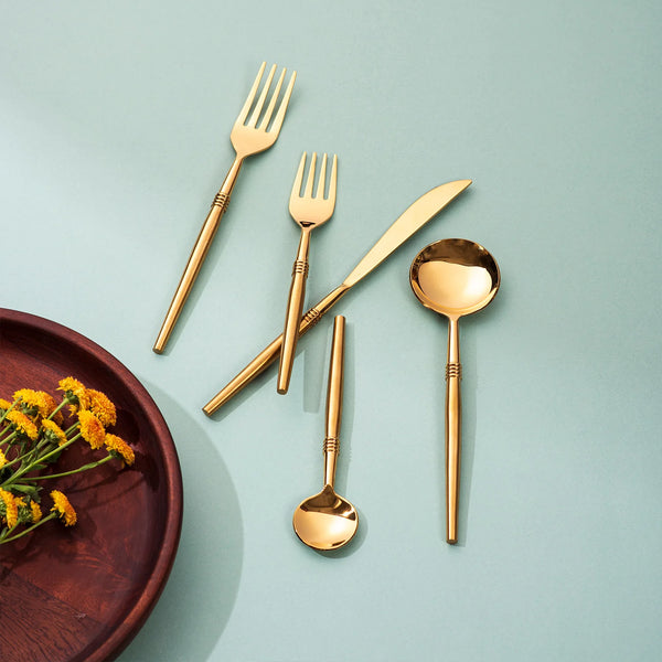 FolksKulture-Ringed Elegance: Set of 5 Cutlery with Stylish Handles
